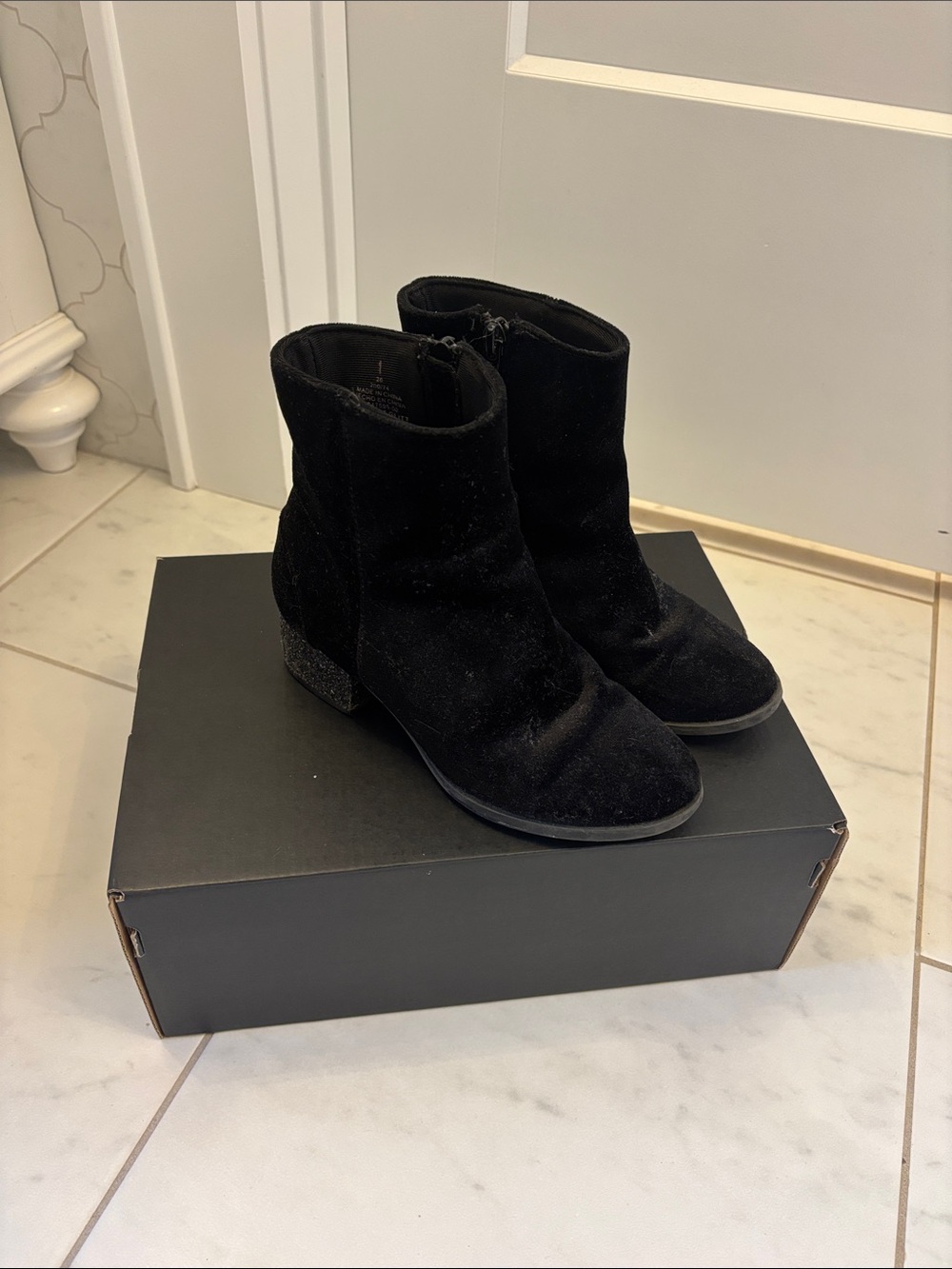 Black Suede Ankle Boots with Glitter Block Heel for Girls